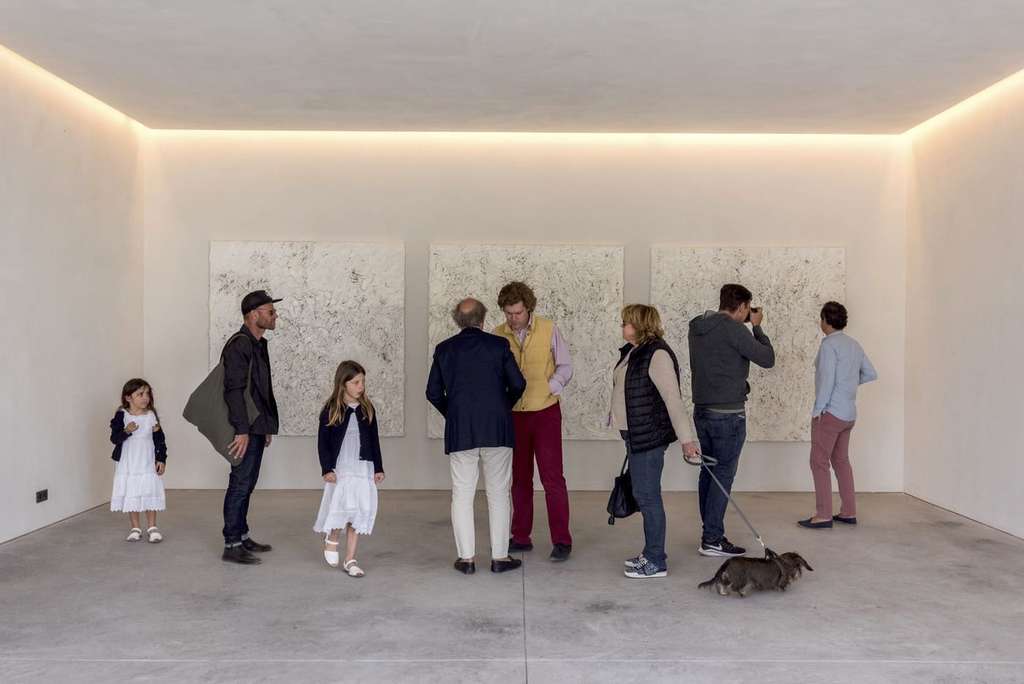Melides Art - Events - Art Pavillon Opening paintings