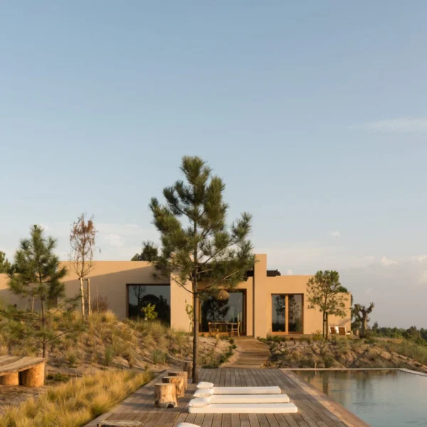 Melides Art Ignant featured